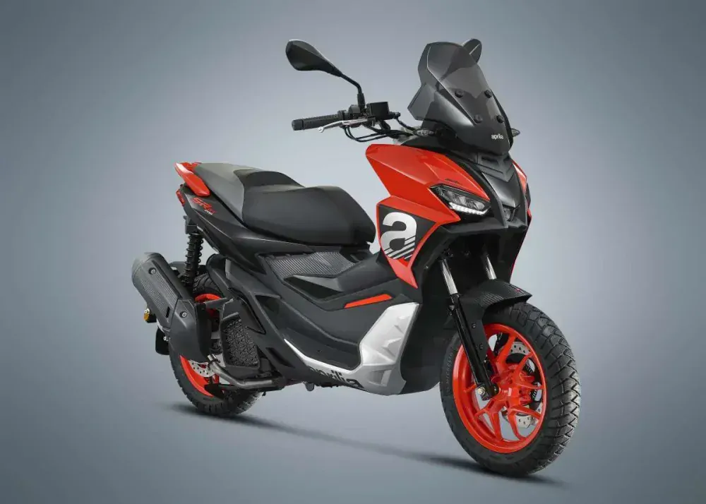 Aprilia SR GT 200 Sport ABS RED RACEWAY E5+