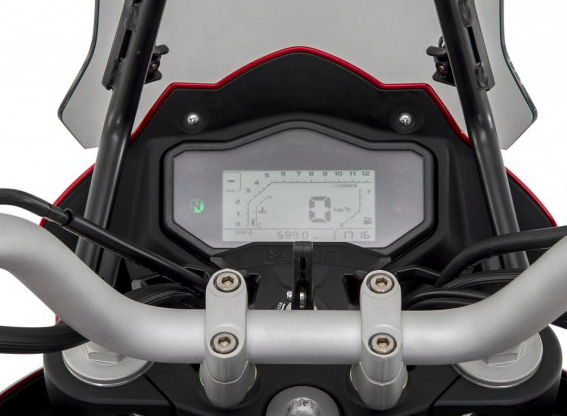 Benelli TRK 251 žlutá