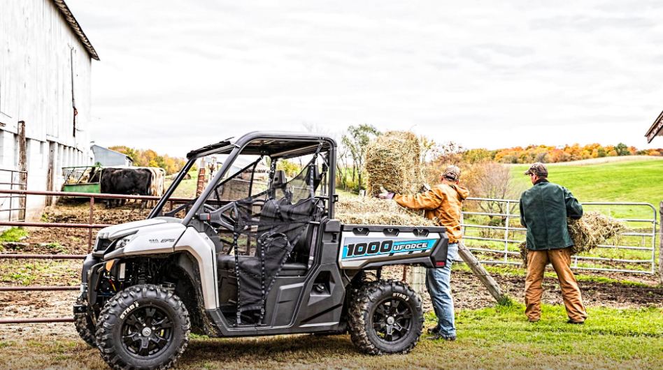CFMOTO Gladiator UTV1000 EPS T1b black - příslušenství zdarma