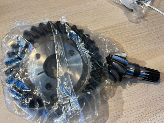 BEVEL GEAR, REAR GEAR CASE