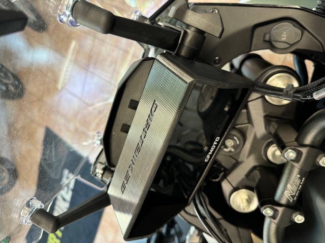 CFMOTO 800MT Touring stínítko displeje