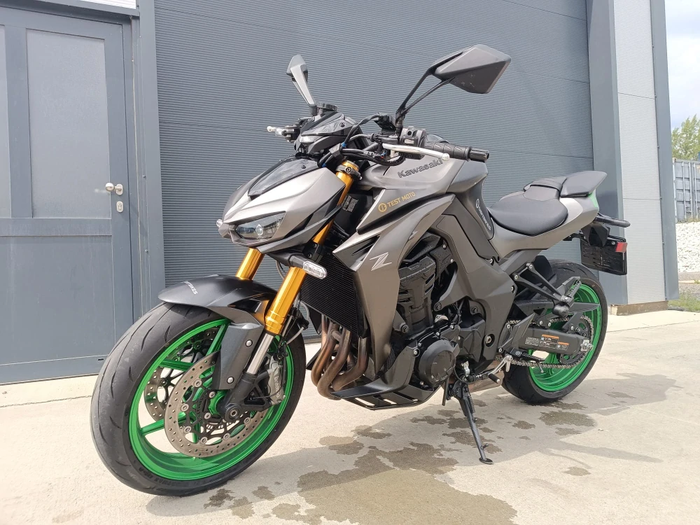 KAWASAKI Z1100 - PŘEDVÁDĚCÍ MOTORKA