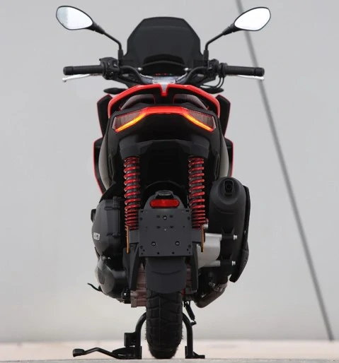 Zadní sportovní tlumič Aprilia SR GT