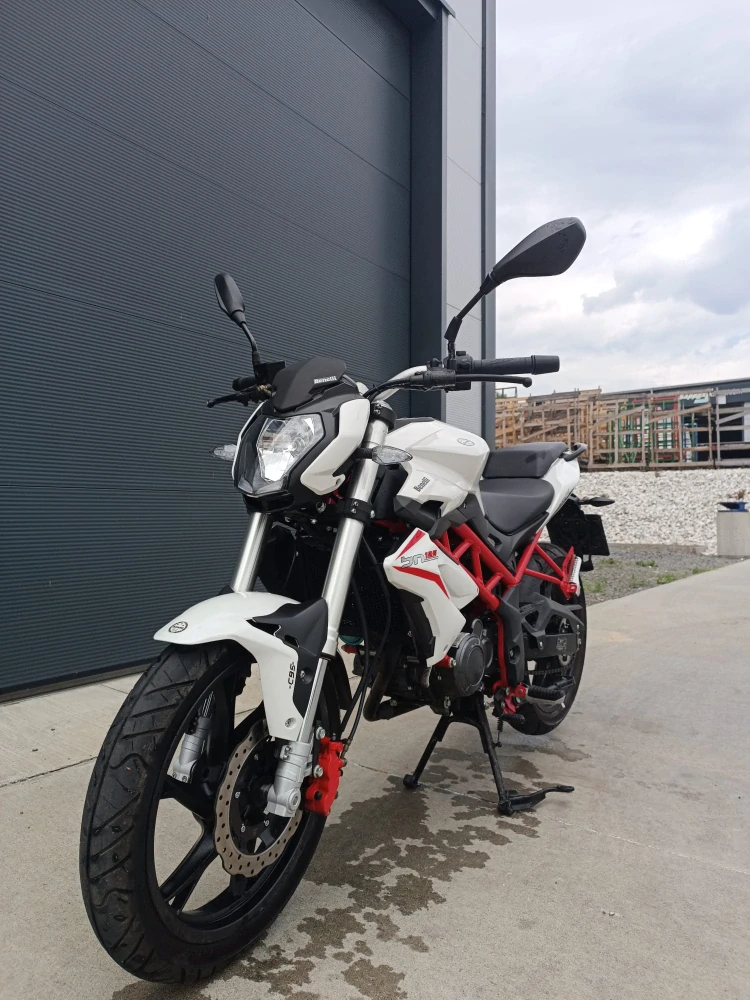 BENELLI BN 125 - BAZAR
