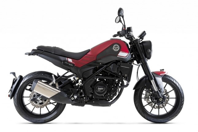 Benelli Leoncino 250 červená