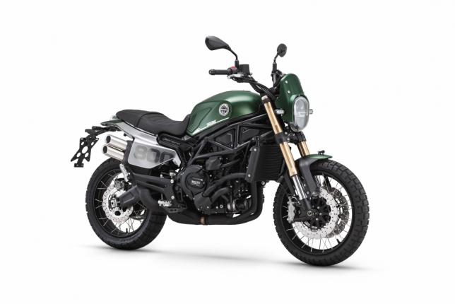 Benelli Leoncino 800 Trail zelená