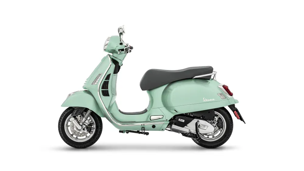 Vespa GTS 125 EU5 verde amabile E5+ + POUKAZ ZA 5000Kč