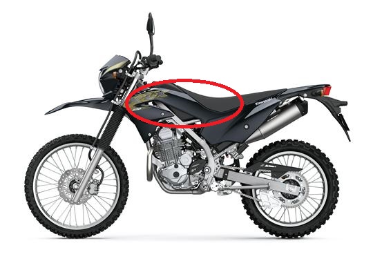 Boční plast u nádrže levý na Kawasaki  KLX230R