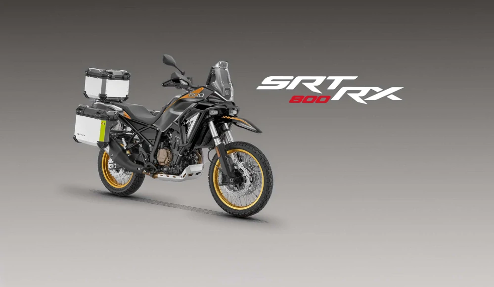 QJMOTOR SRT 800 RX černá + KUFRY ZDARMA