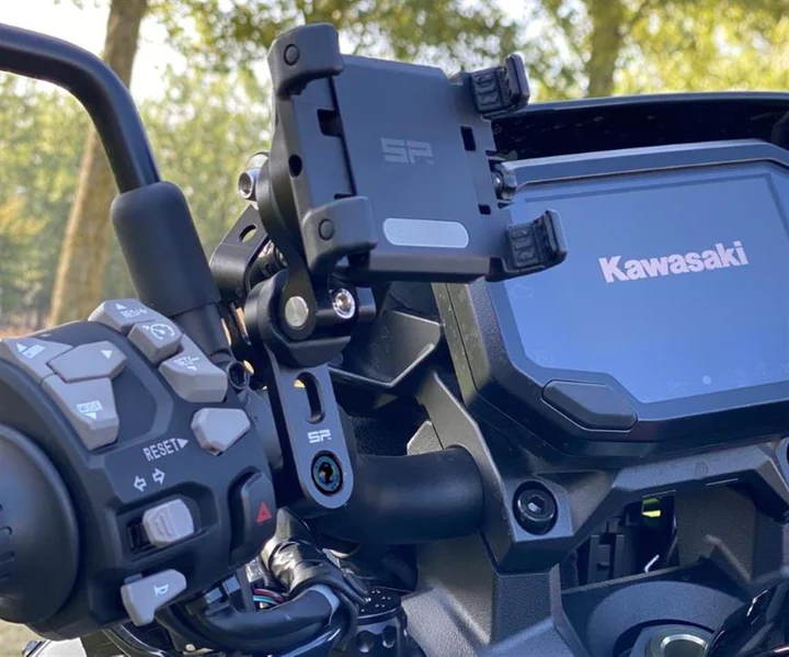 Univerzální sada pro upevnění mobilního telefonu