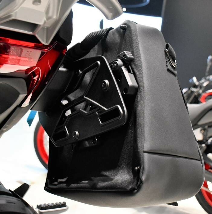 700CL‑X Heritage Sada brašen CFMOTO s držáky