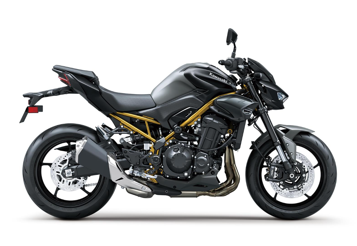 KAWASAKI Z900 MY26 Metallic Matte Graphenesteel Gray / Metallic Flat Spark Black (GY1)+výfuk SC PROJECT za polovinu