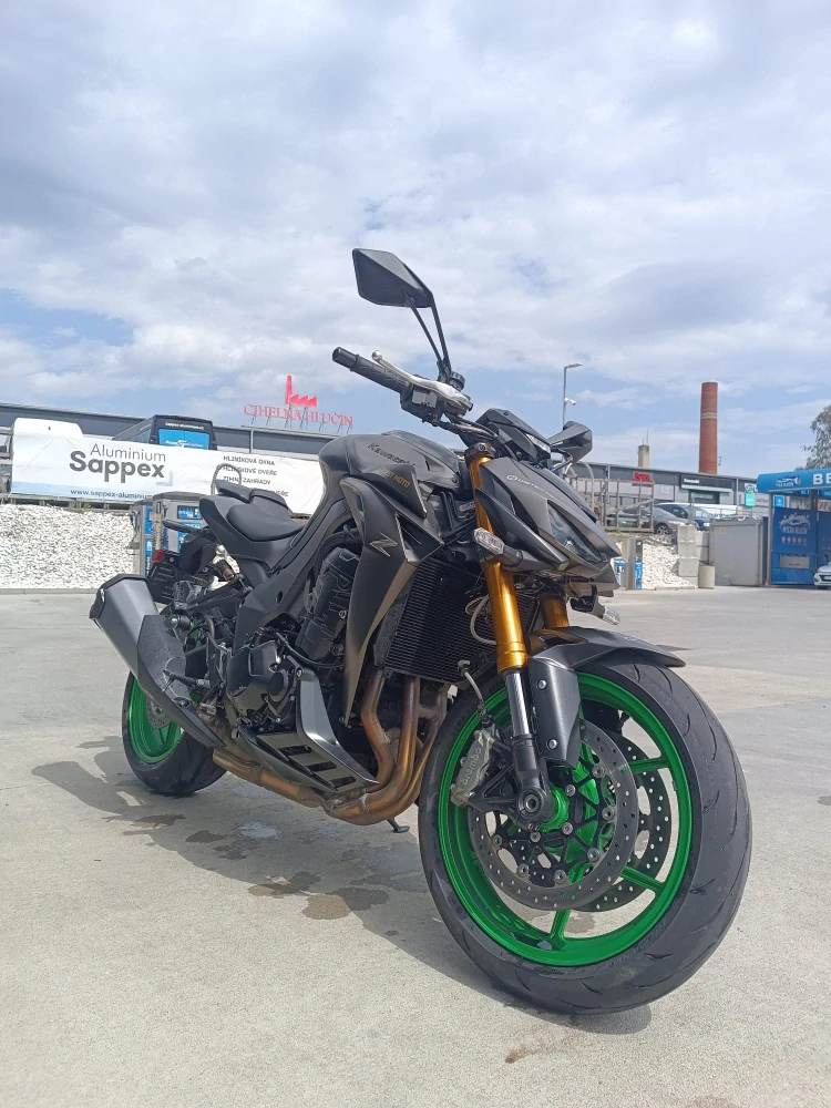 KAWASAKI Z1100 - PŘEDVÁDĚCÍ MOTORKA
