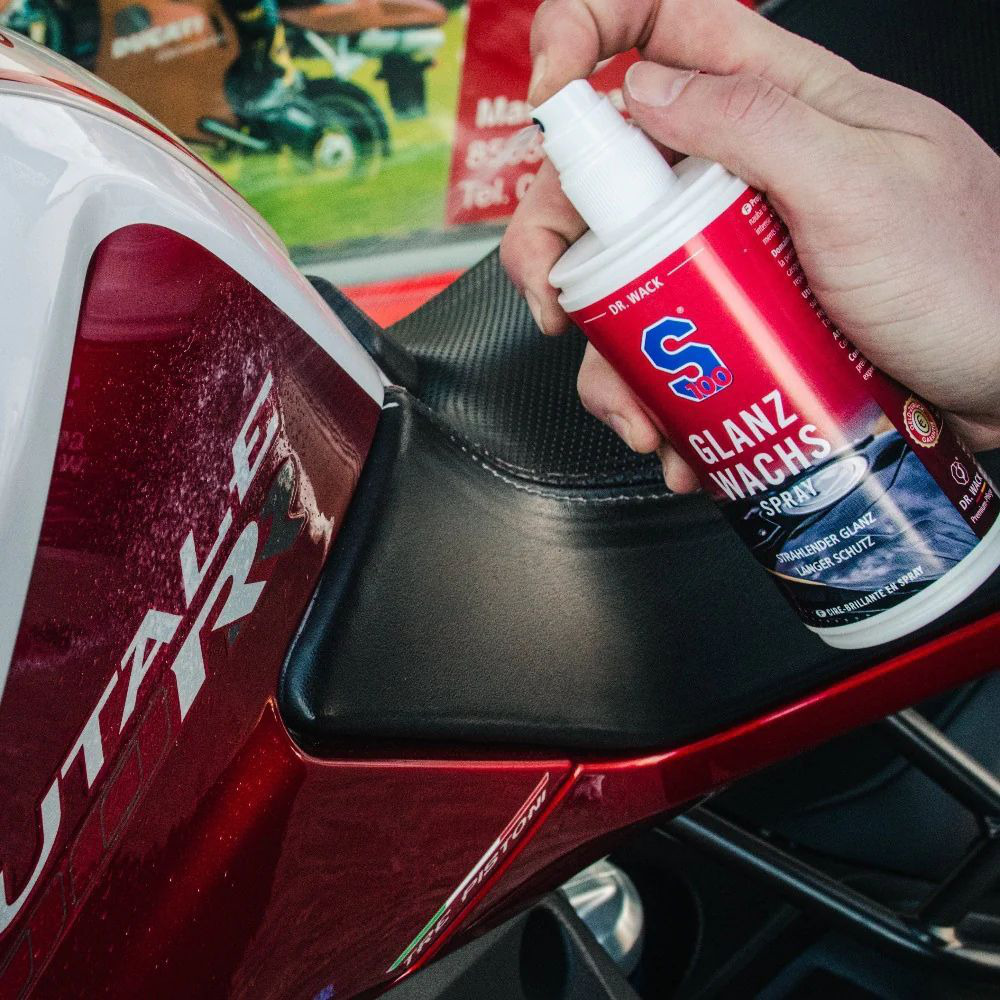 S100 vosk na motocykly ve spreji 250 ml