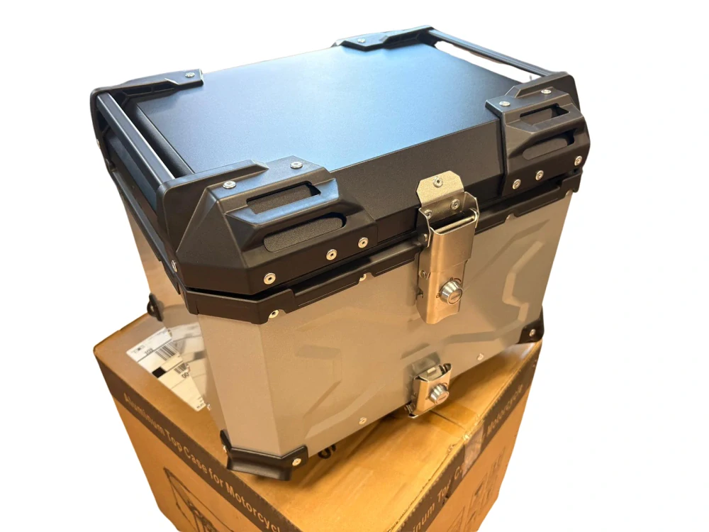 Hliníkový kufr DB 45L X-design stříbrný, plotna + opěrka + síťka na zavazadla zdarma