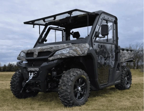 UTV1000/XL Čelní okno laminované (stěrač, ostřikovač) MY2023
