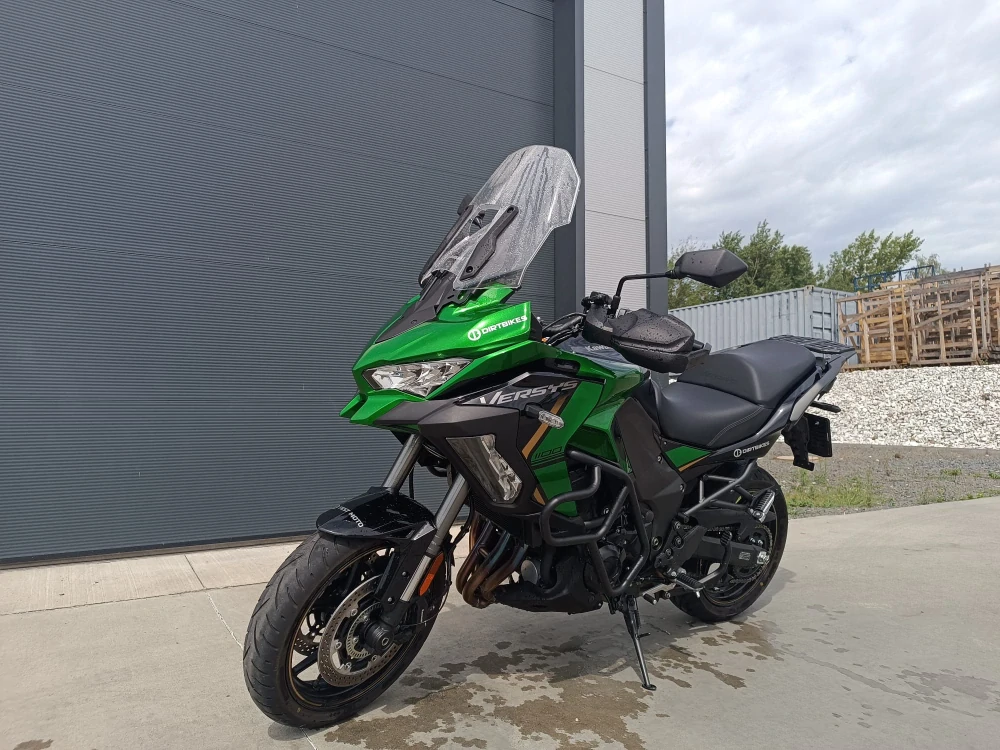 KAWASAKI VERSYS 1100 SE - PŘEDVÁDĚCÍ MOTOCYKL