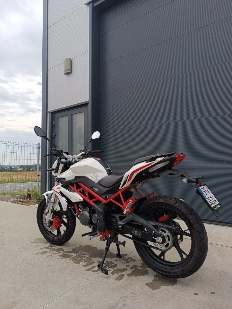 BENELLI BN 125 - BAZAR