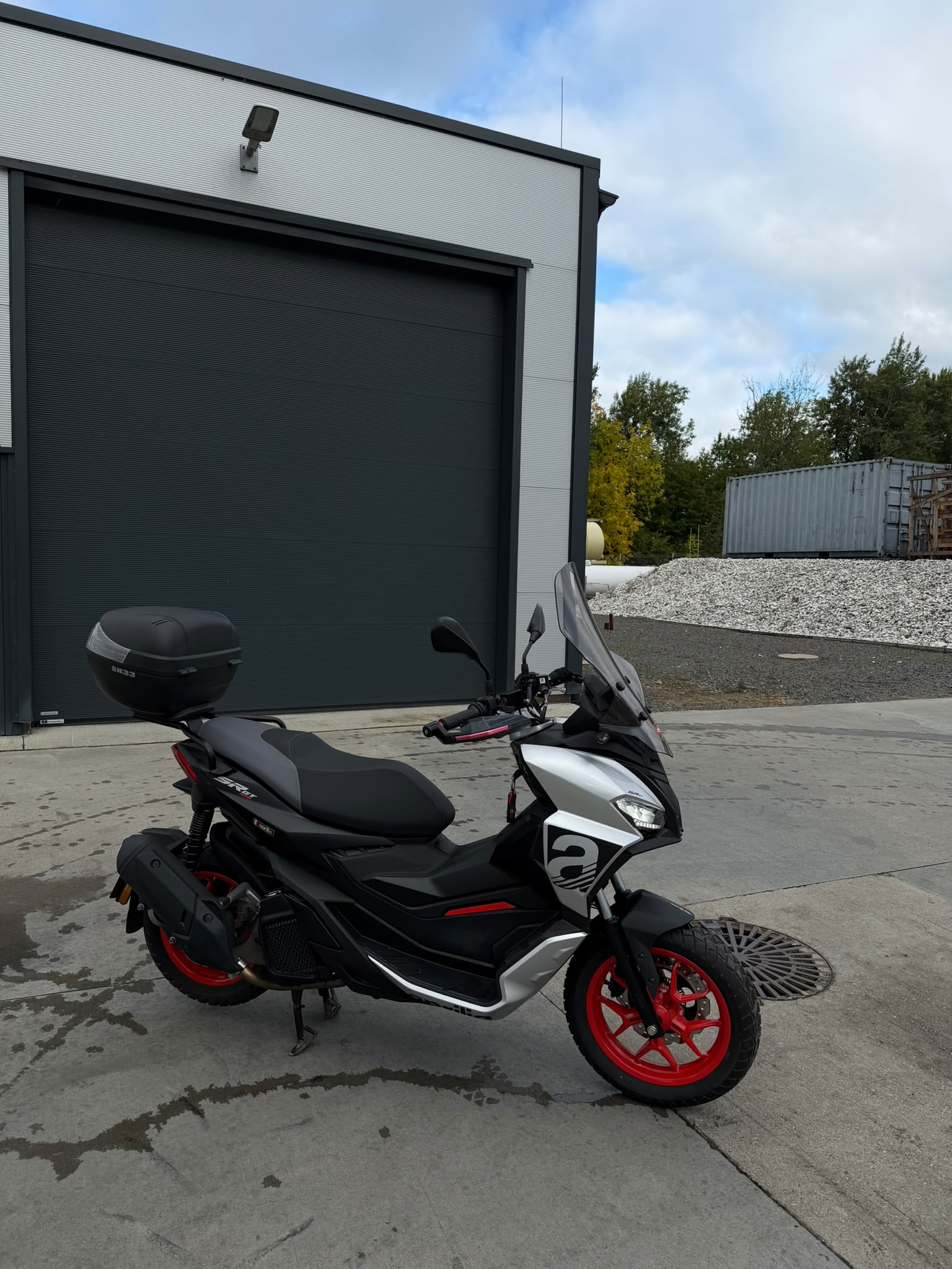 APRILIA SR GT SPORT 125 - BAZAR 