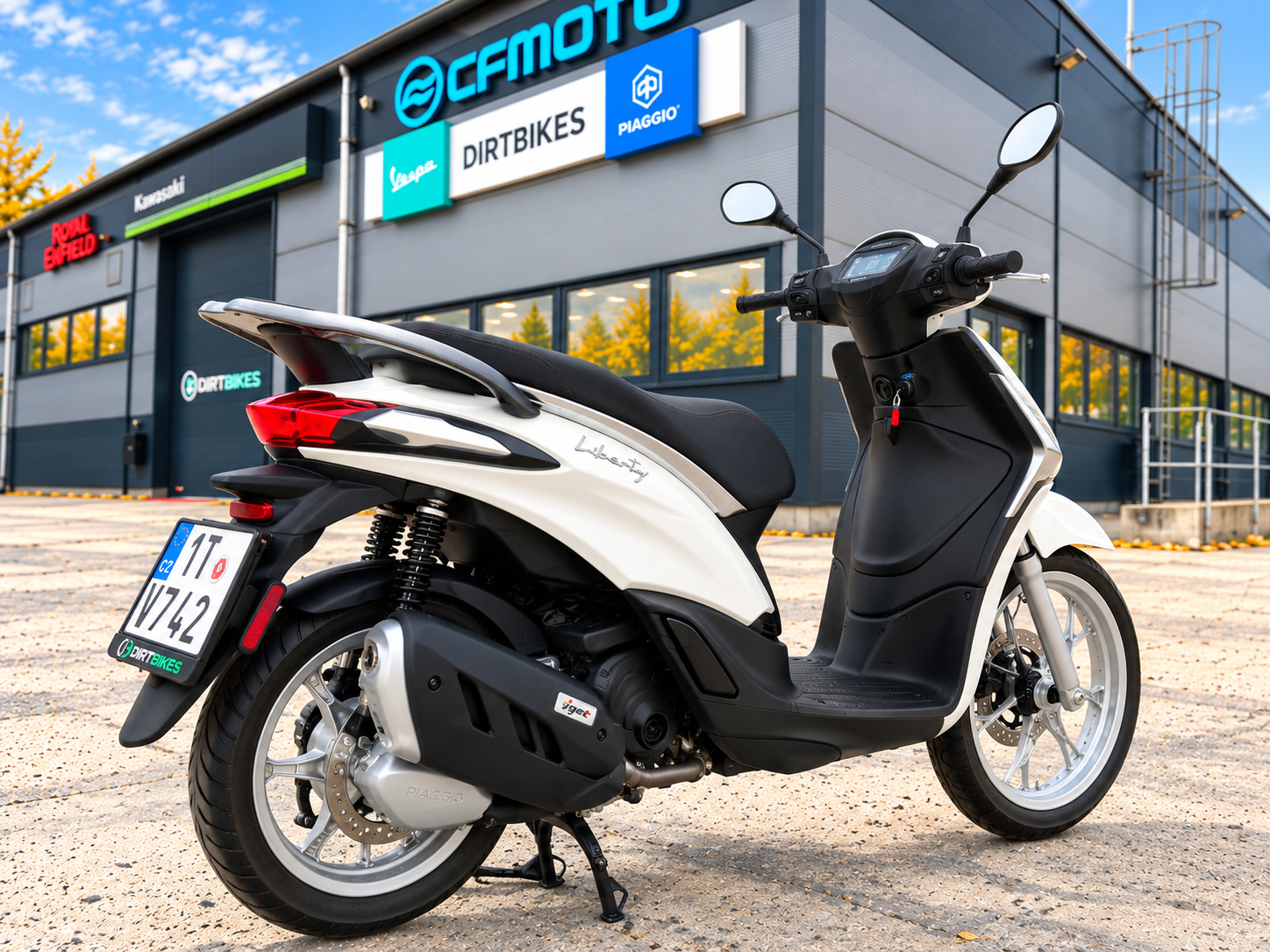 Piaggio Liberty 125 E5+ ABS Bianco Luna - Předváděcí