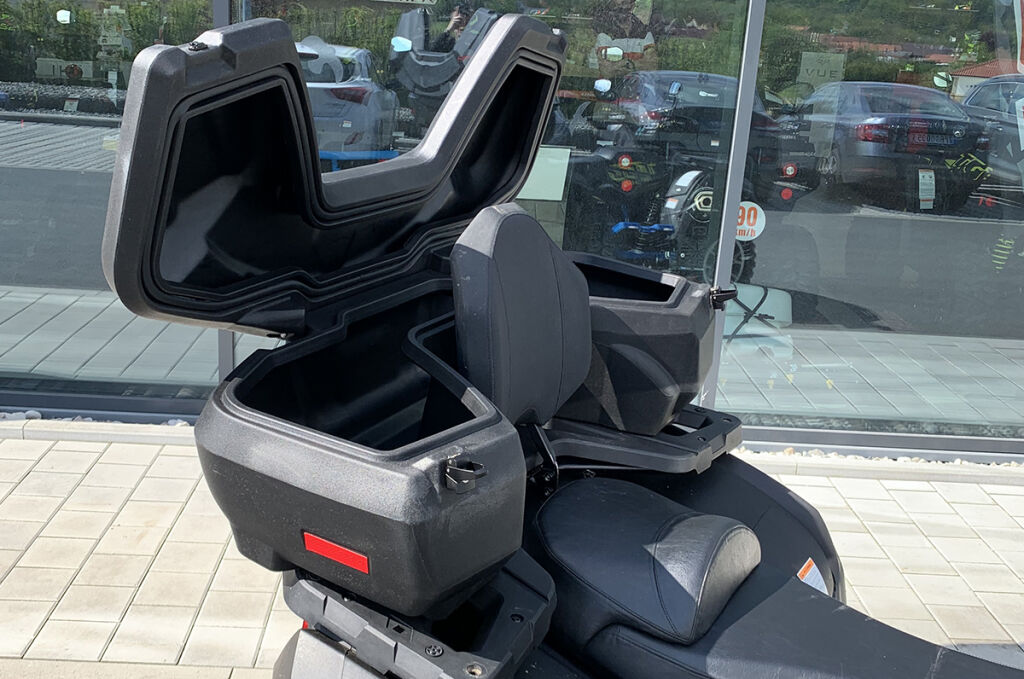 zadní plastový box na čtyřkolku SHARK ATV CARGO BOX AX115