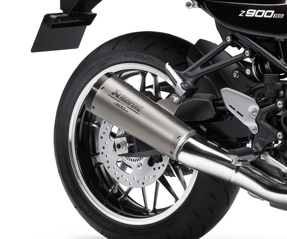 Titanový výfuk Akrapovič pro Kawasaki Z900RS 18-