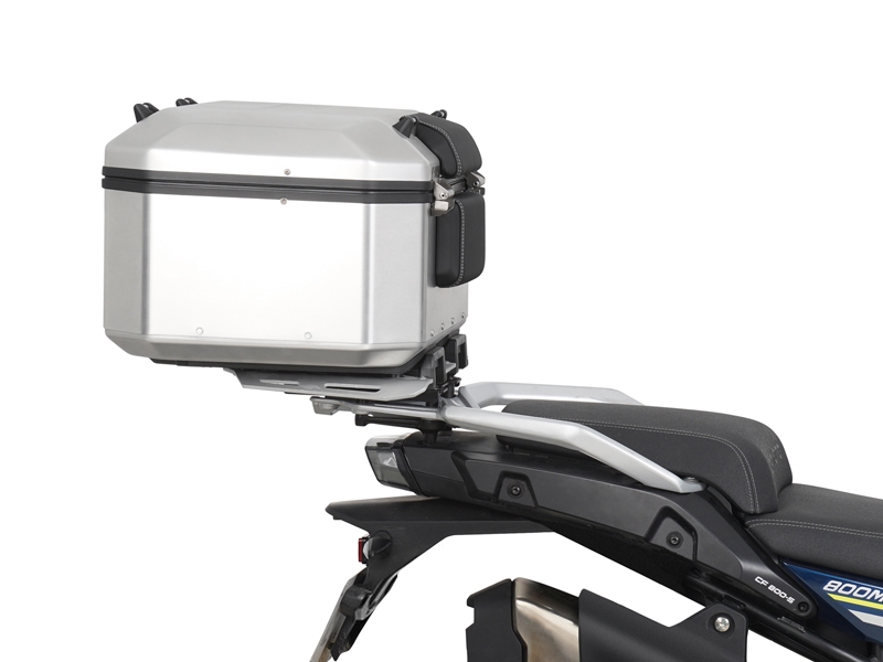 Kompletní sada boxů SHAD TERRA, včetně montážní sady SHAD CFMoto 800MT