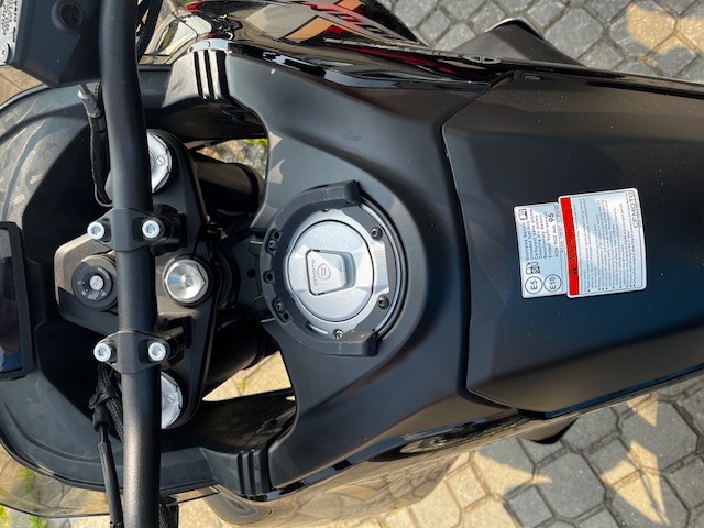 800MT-X -Tankvak SHAD X0TR10CL TR10CL+CLICK SYSTEM