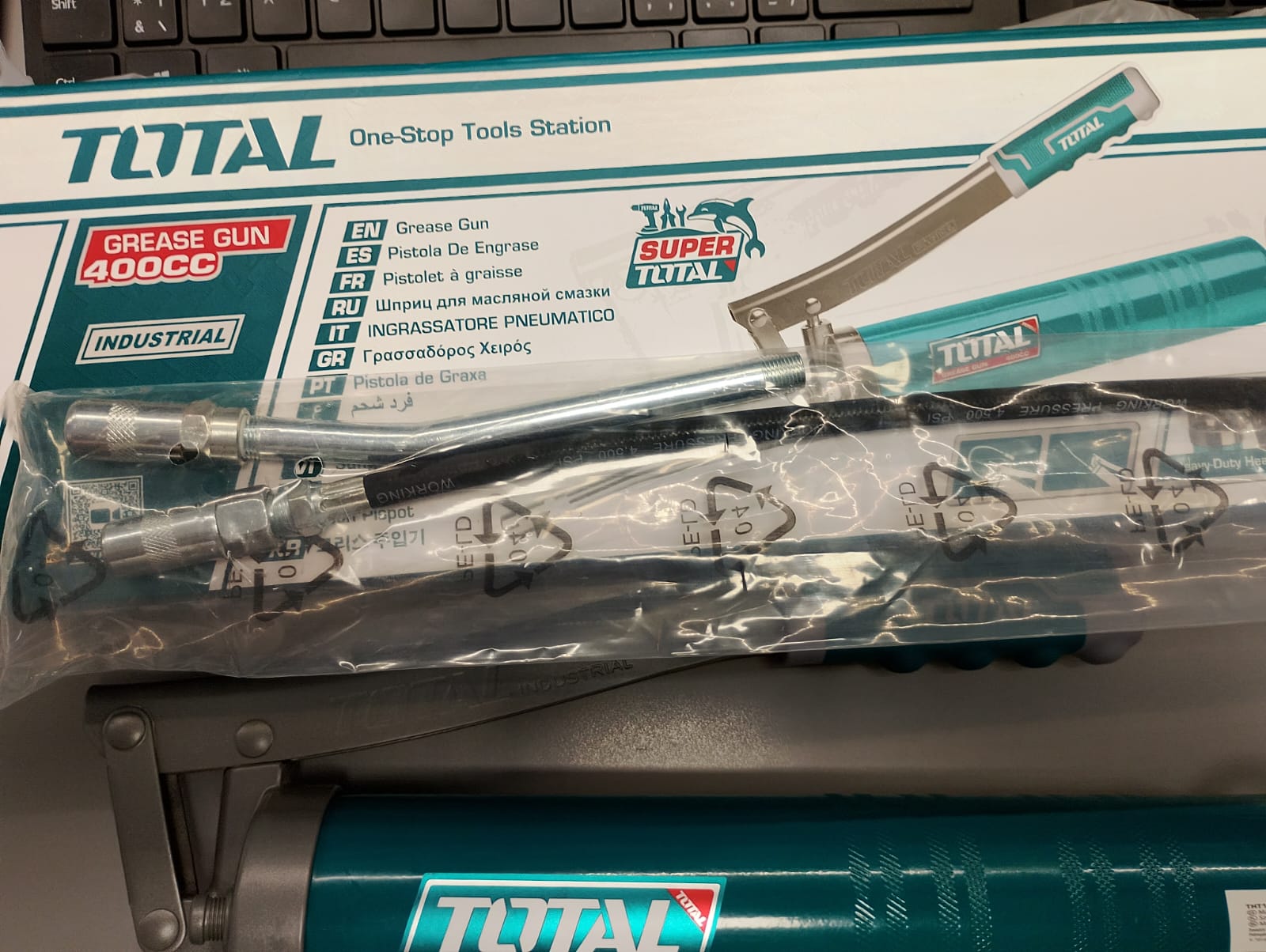 Dekalamitka - TOTAL GREASE GUN 400CC