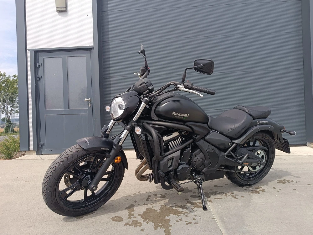 KAWASAKI VULCAN S- PŘEDVÁDĚCÍ MOTORKA - rezervace