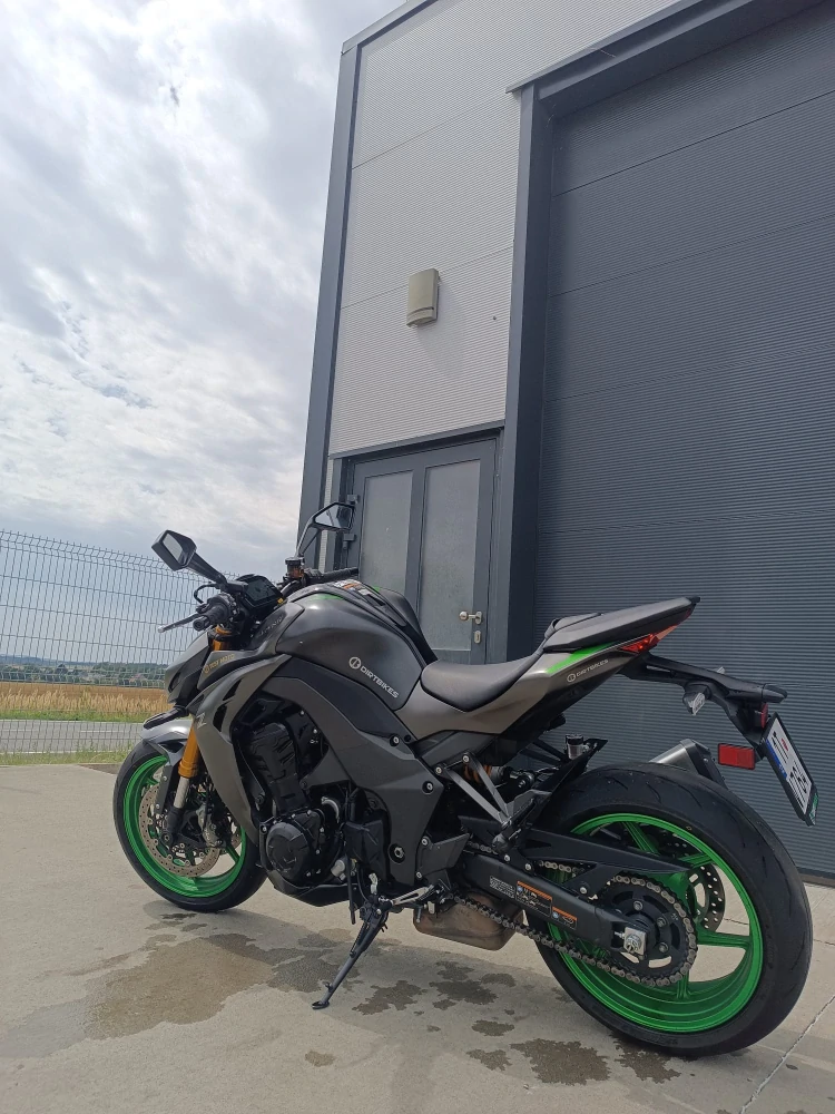 KAWASAKI Z1100 - PŘEDVÁDĚCÍ MOTORKA