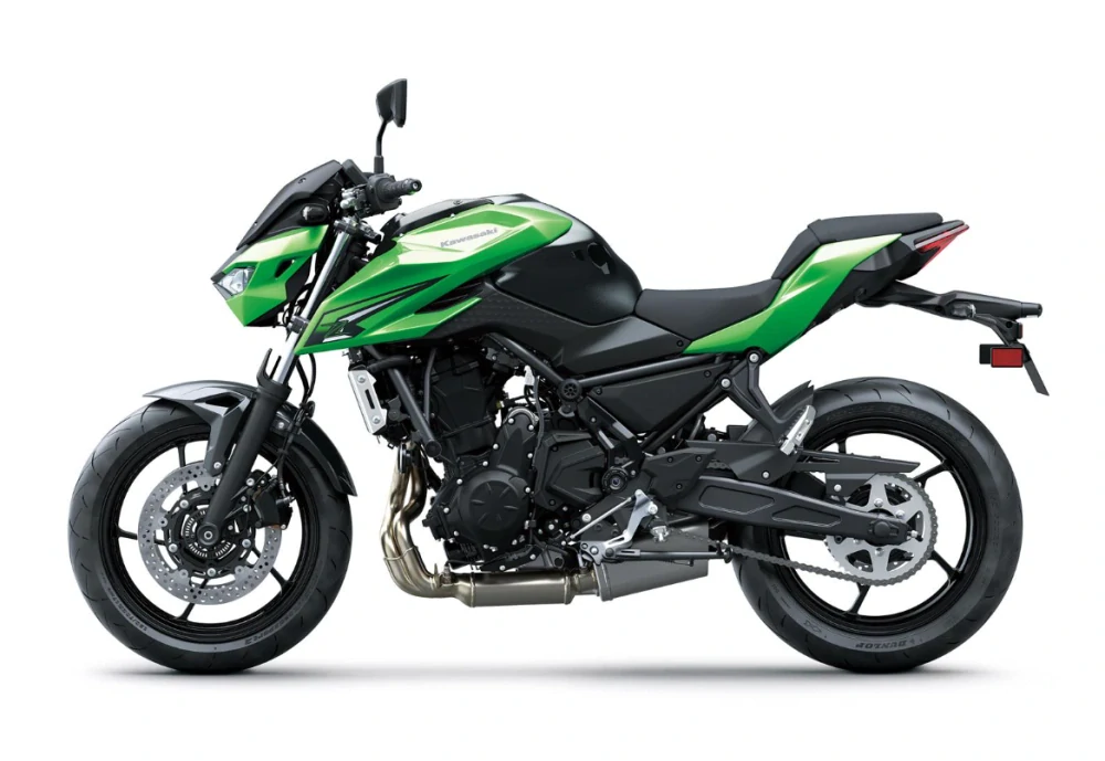 KAWASAKI Z650 S MY26 Candy Lime Green / Metallic Carbon Gray 
