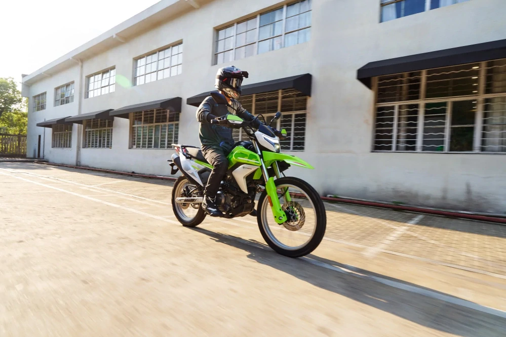 CFMOTO 250 Dual Lime Green EU5+