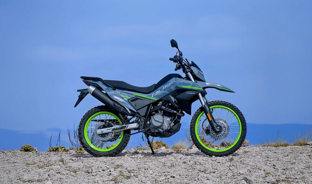 CFMOTO 250 Dual Tundra Grey - půjčovna Opava
