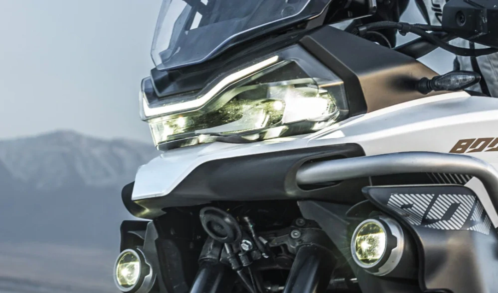 CFMOTO 800MT Explore ES Nebula White