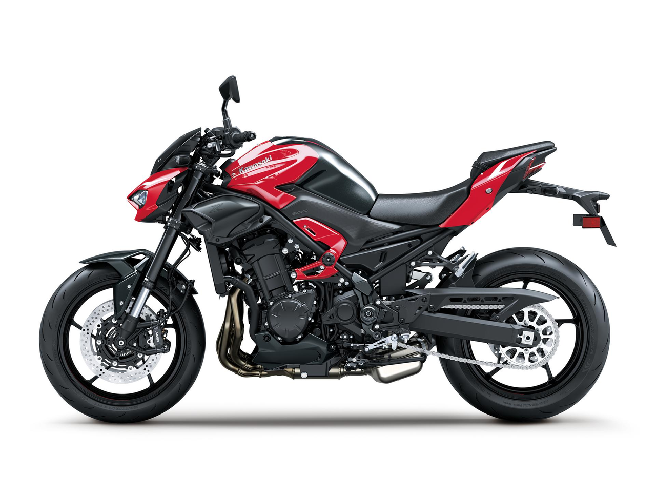 KAWASAKI Z900 MY27 Candy Persimmon Red / Metallic Carbon Gray