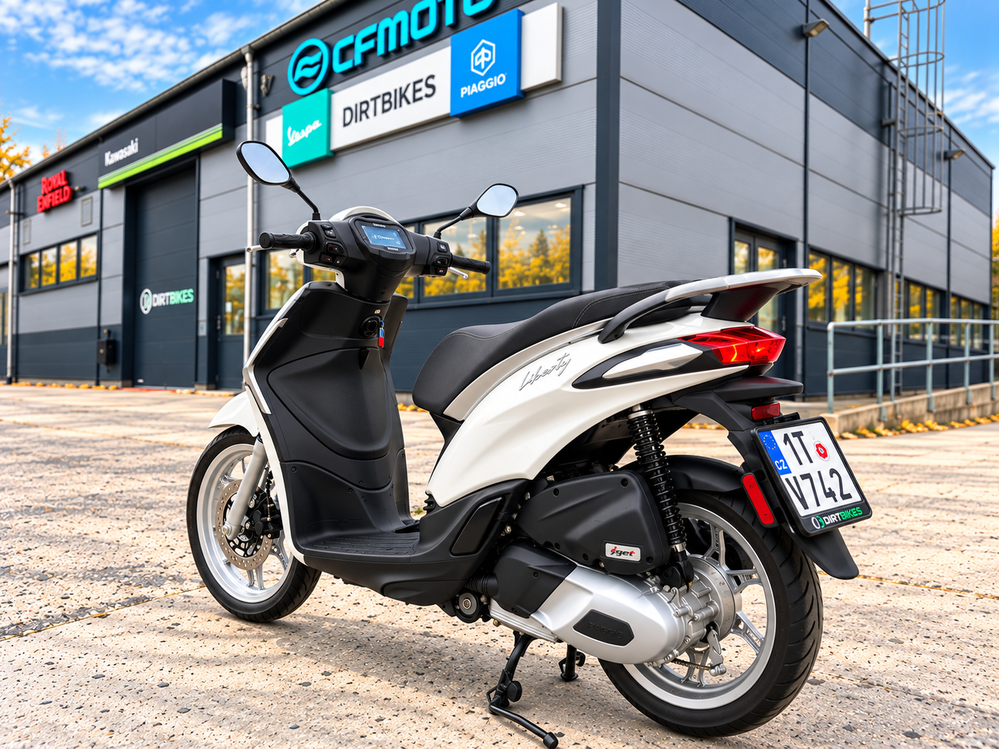 Piaggio Liberty 125 E5+ ABS Bianco Luna - Předváděcí