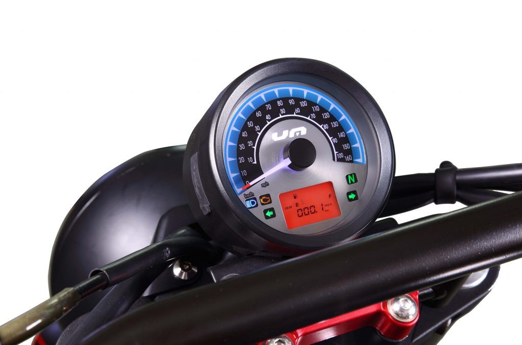 UM Renegade Vegas černá/červená 