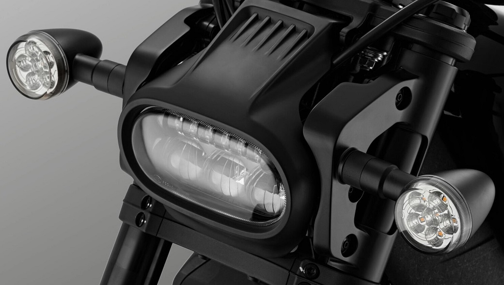 QJMOTOR SRV 600 černá