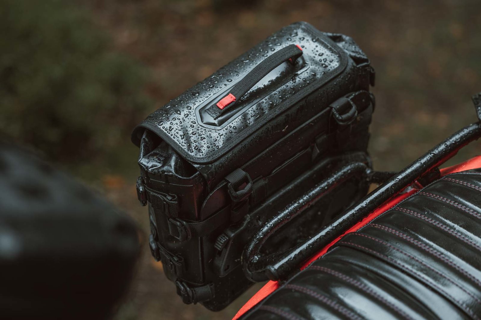 SW-Motech SysBag WP M 17-23 litrů,včetně adapter desky pravý