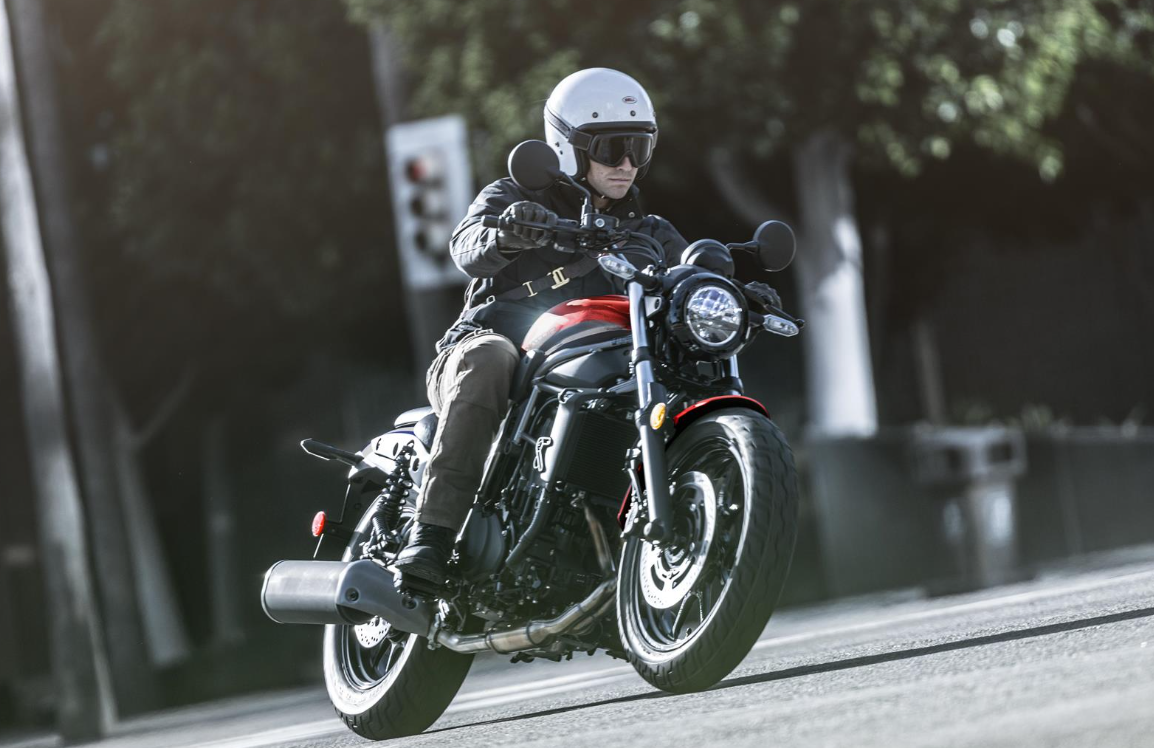 KAWASAKI ELIMINATOR 500 MY26 Metallic Flat Spark Black