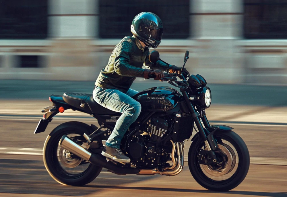 KAWASAKI Z900 RS MY26 Ebony