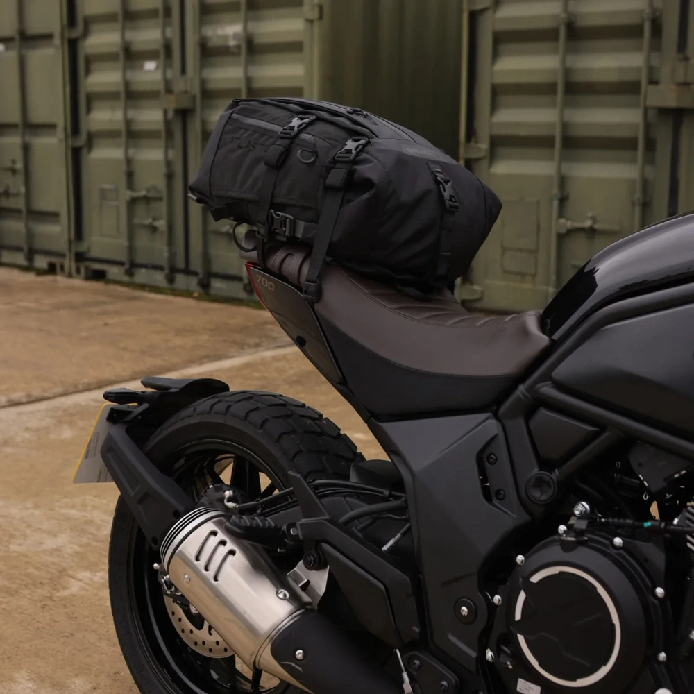Brašna na sedadlo spolujezdce Atlas T-20 Advanced Tourpack, OXFORD (šedá, objem 20 l)