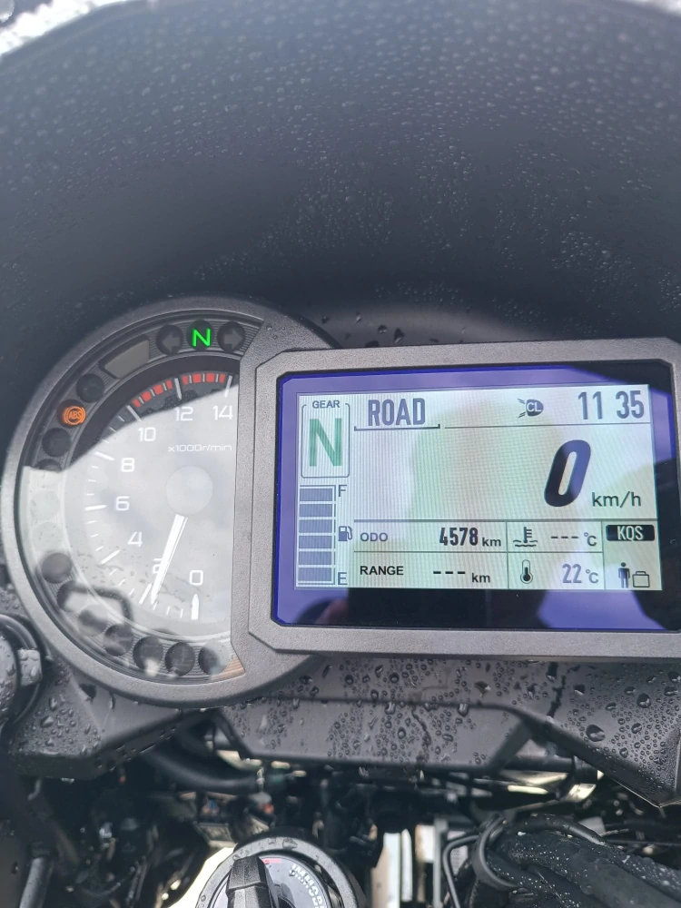 KAWASAKI VERSYS 1100 SE - PŘEDVÁDĚCÍ MOTOCYKL