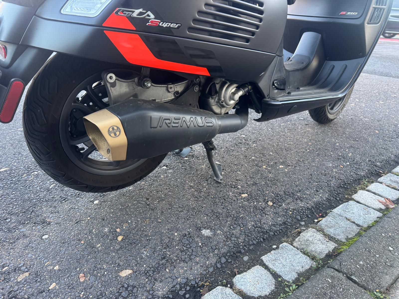 VESPA GTS 310 SUPER SPORT - DEMO