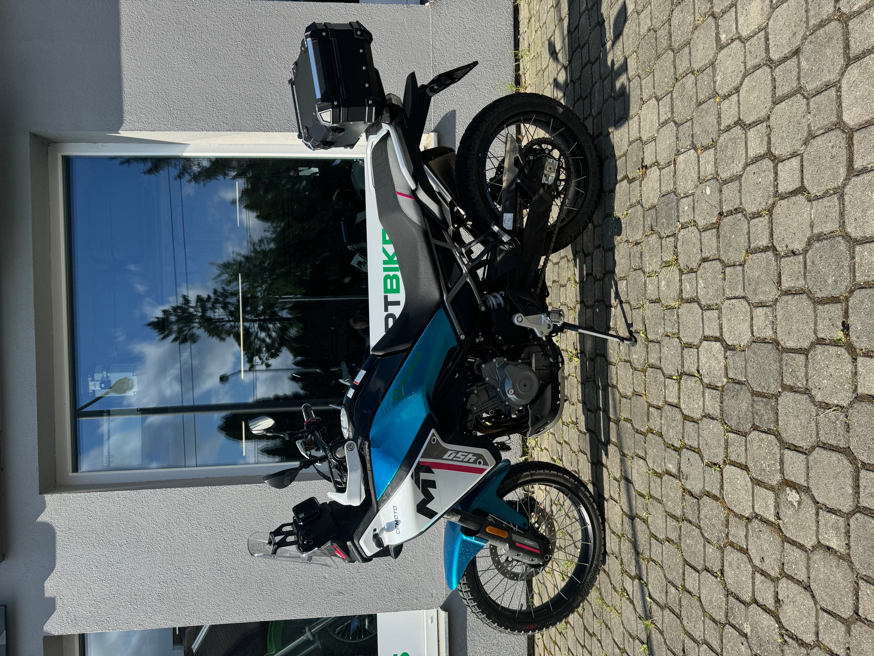 Kufr hliníkový DB TopCase 22L černý + plotna + síťka na zavazadla zdarma