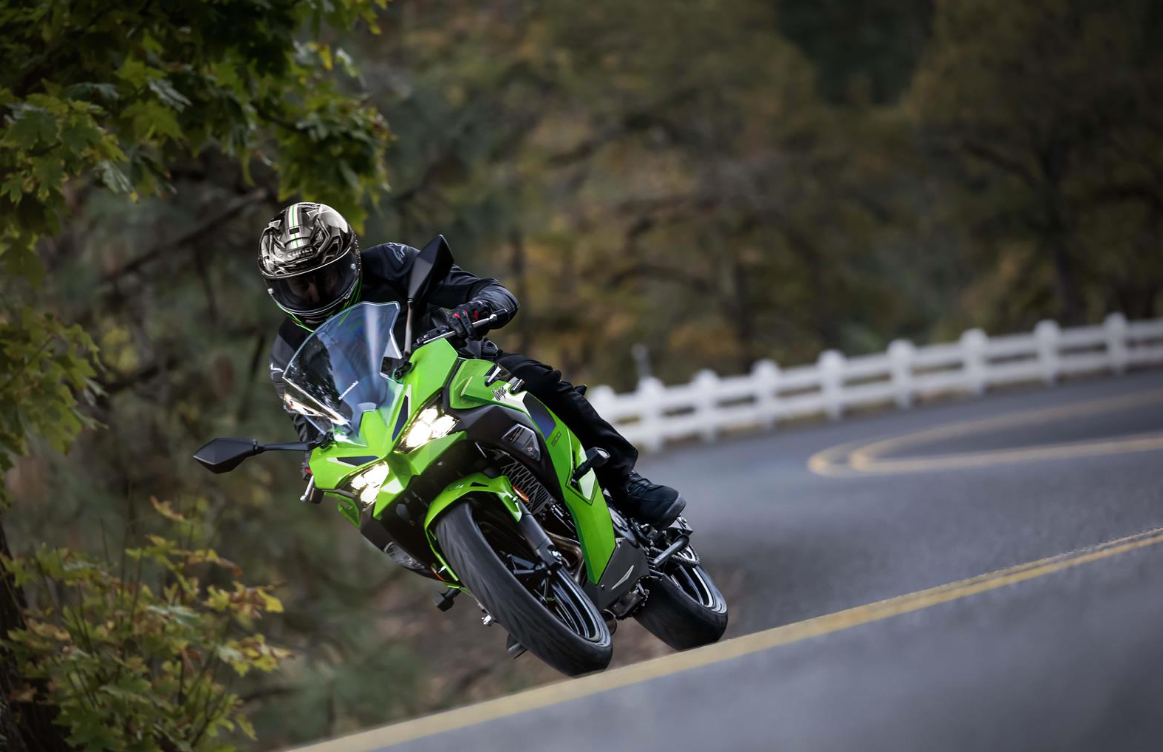 KAWASAKI Ninja 500 SE MY26 Lime Green