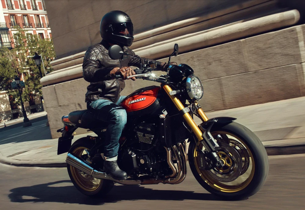 KAWASAKI Z900 RS SE MY26 Metallic Spark Black