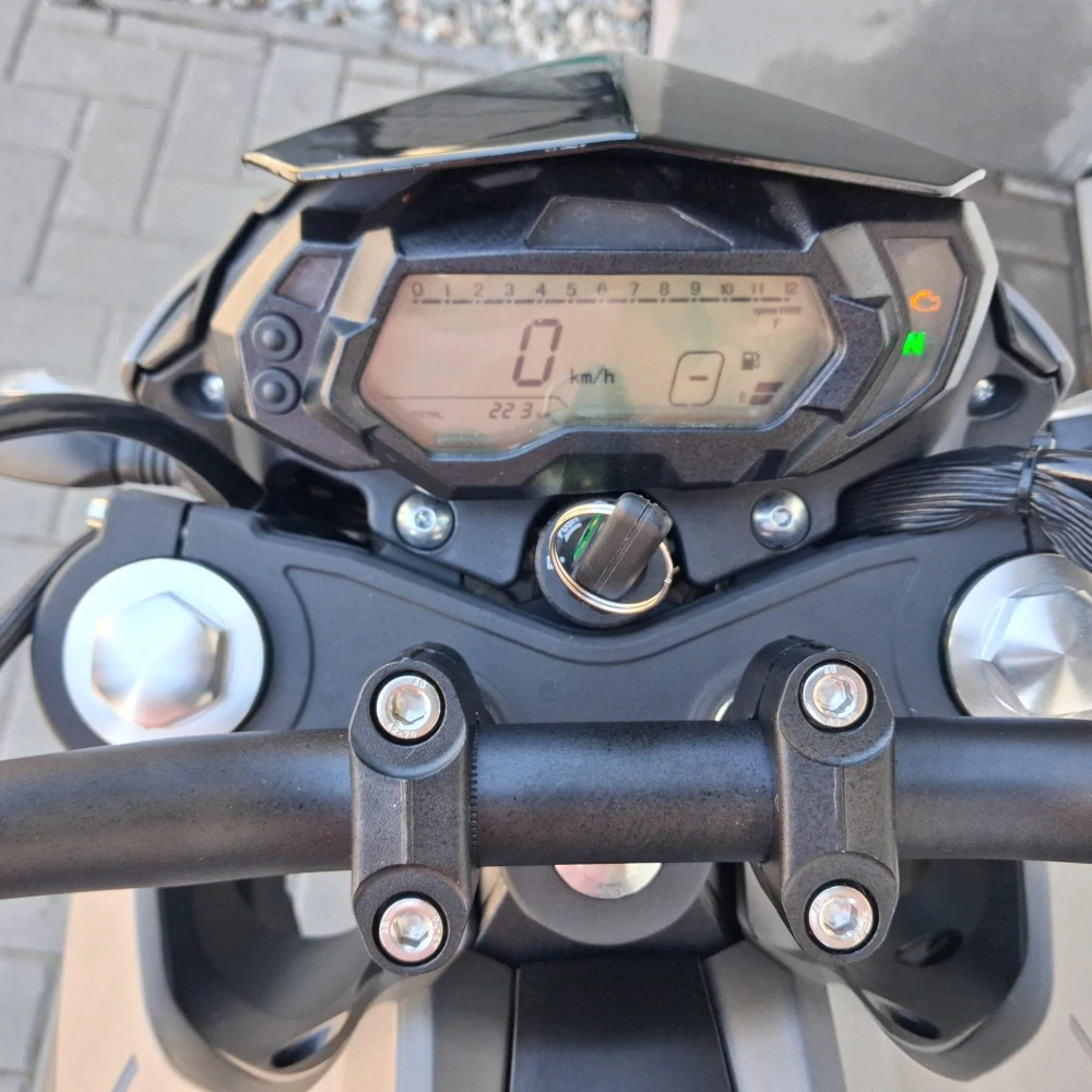 BENELLI BN 125 EURO5 rok 2026 šedá - BAZAR