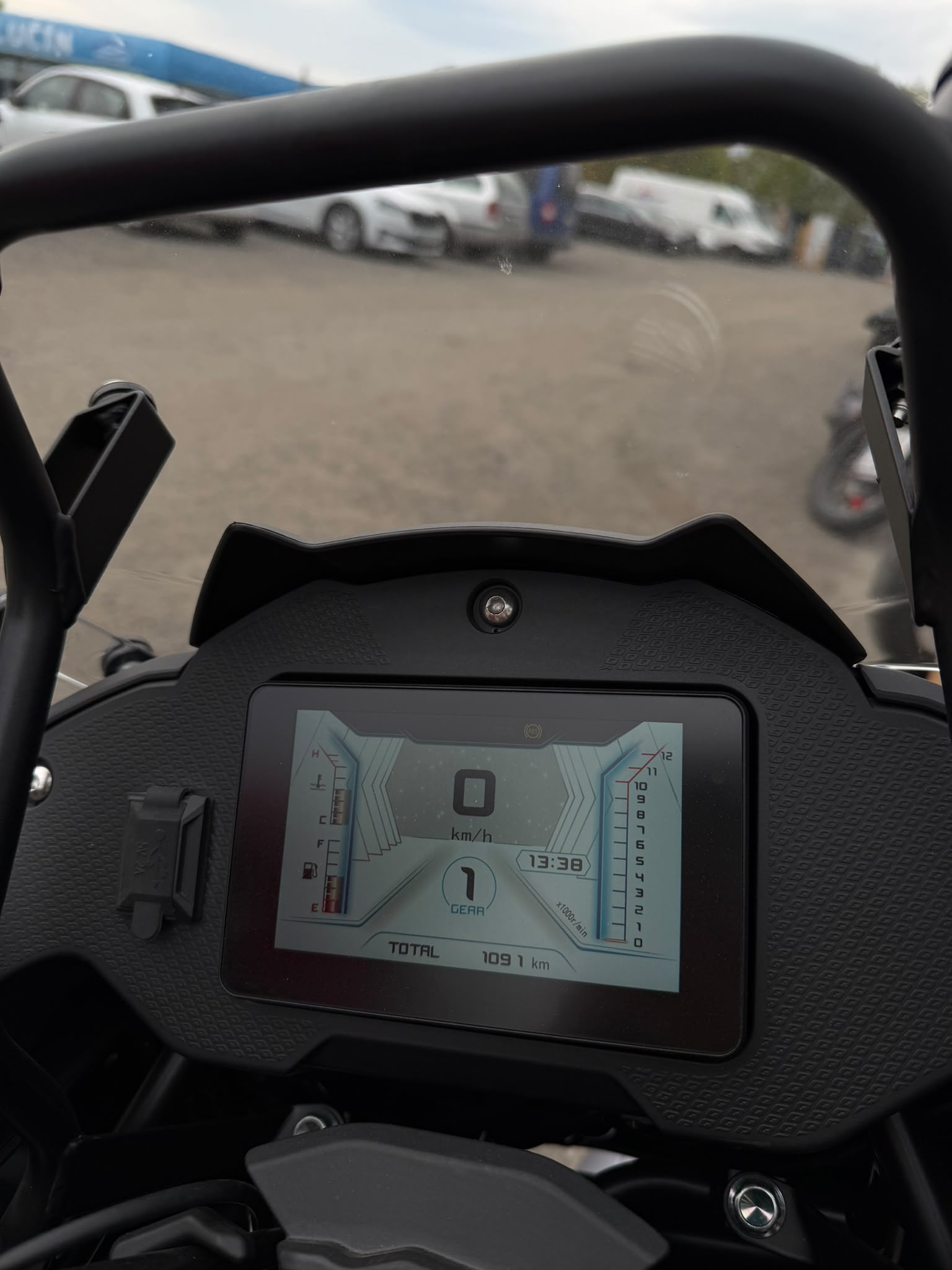 QJMOTOR SRT700 SX - BAZAR